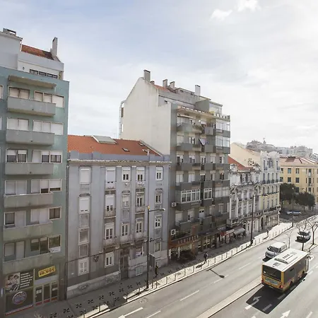 140m² 4 slaapkamer, 2 privé badkamer Appartement in Sao Joao de Deus Lissabon Buitenkant foto