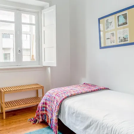 140m² 4 slaapkamer, 2 privé badkamer Appartement in Sao Joao de Deus Lissabon Buitenkant foto