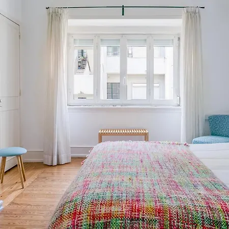 140m² 4 slaapkamer, 2 privé badkamer Appartement in Sao Joao de Deus Lissabon Buitenkant foto