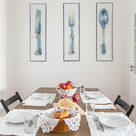 140m² 4 slaapkamer, 2 privé badkamer Appartement in Sao Joao de Deus Lissabon Buitenkant foto