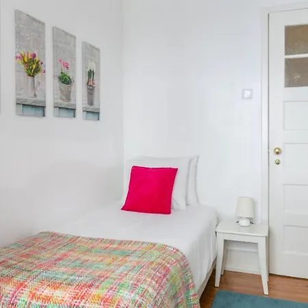 140m² 4 slaapkamer, 2 privé badkamer Appartement in Sao Joao de Deus Lissabon Buitenkant foto