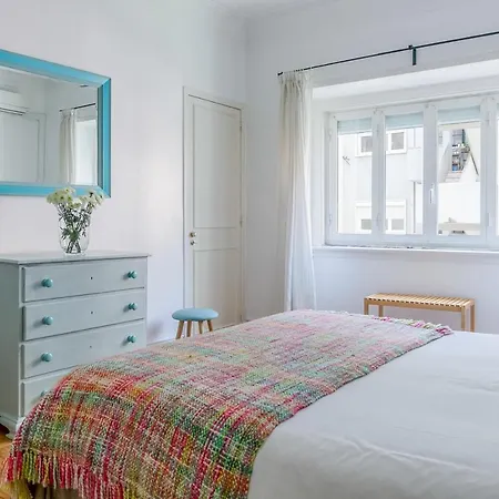 140m² 4 slaapkamer, 2 privé badkamer Appartement in Sao Joao de Deus Lissabon Buitenkant foto