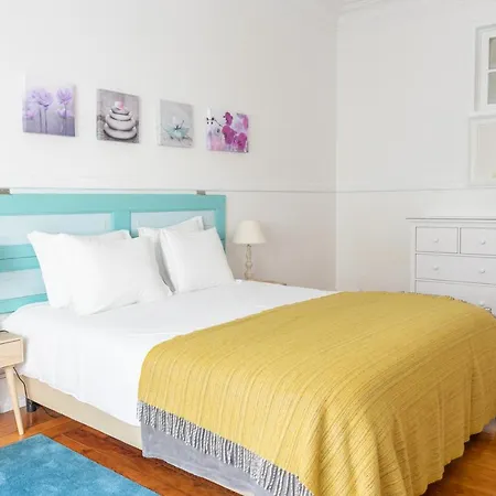 140m² 4 slaapkamer, 2 privé badkamer Appartement in Sao Joao de Deus Lissabon Buitenkant foto