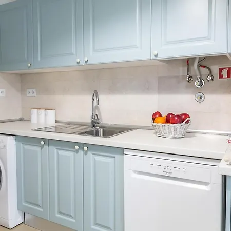 140m² 4 slaapkamer, 2 privé badkamer Appartement in Sao Joao de Deus Lissabon Buitenkant foto