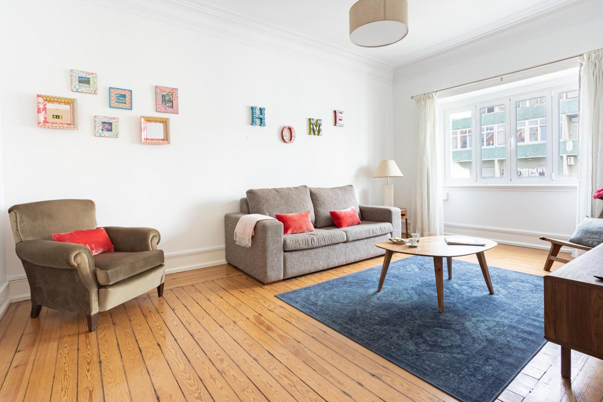 Appartement 140m² 4 Slaapkamer, 2 Privé Badkamer In Sao Joao De Deus Lissabon