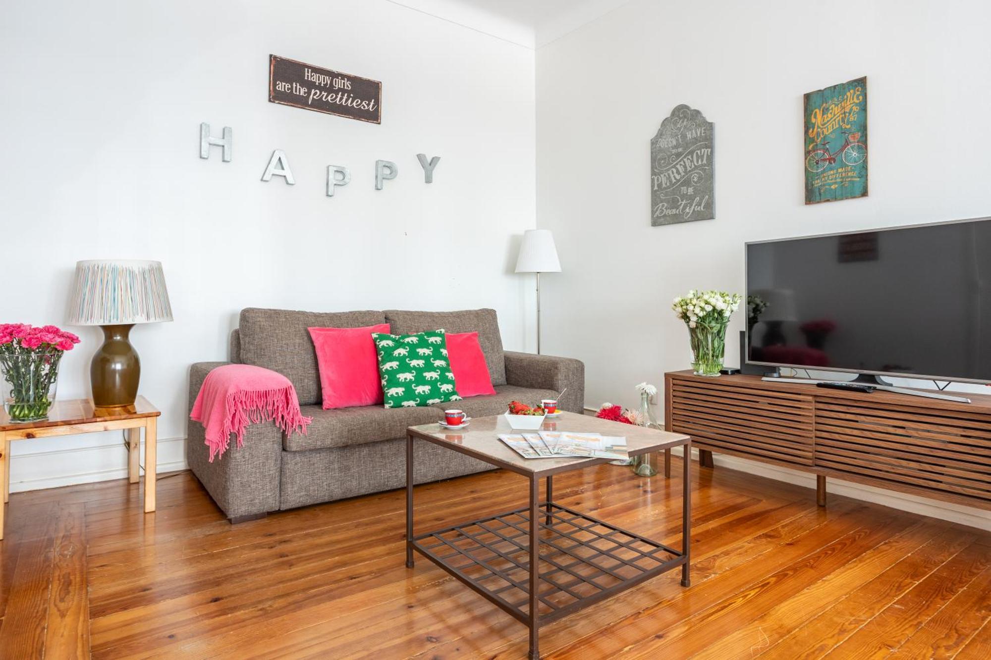 Di 140 M² Con 4 *
