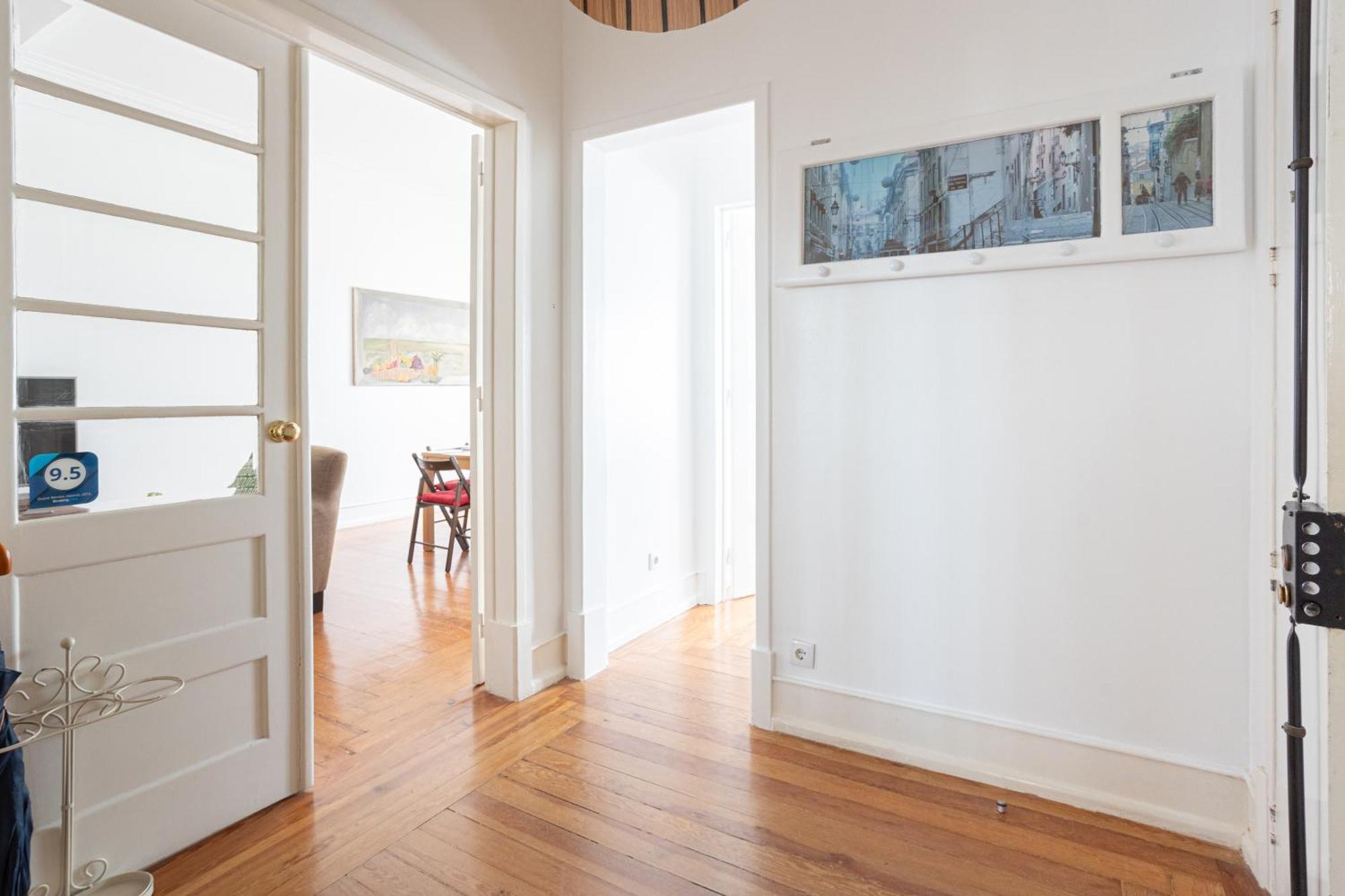 Appartement 140m² 4 Slaapkamer, 2 Privé Badkamer In Sao Joao De Deus *