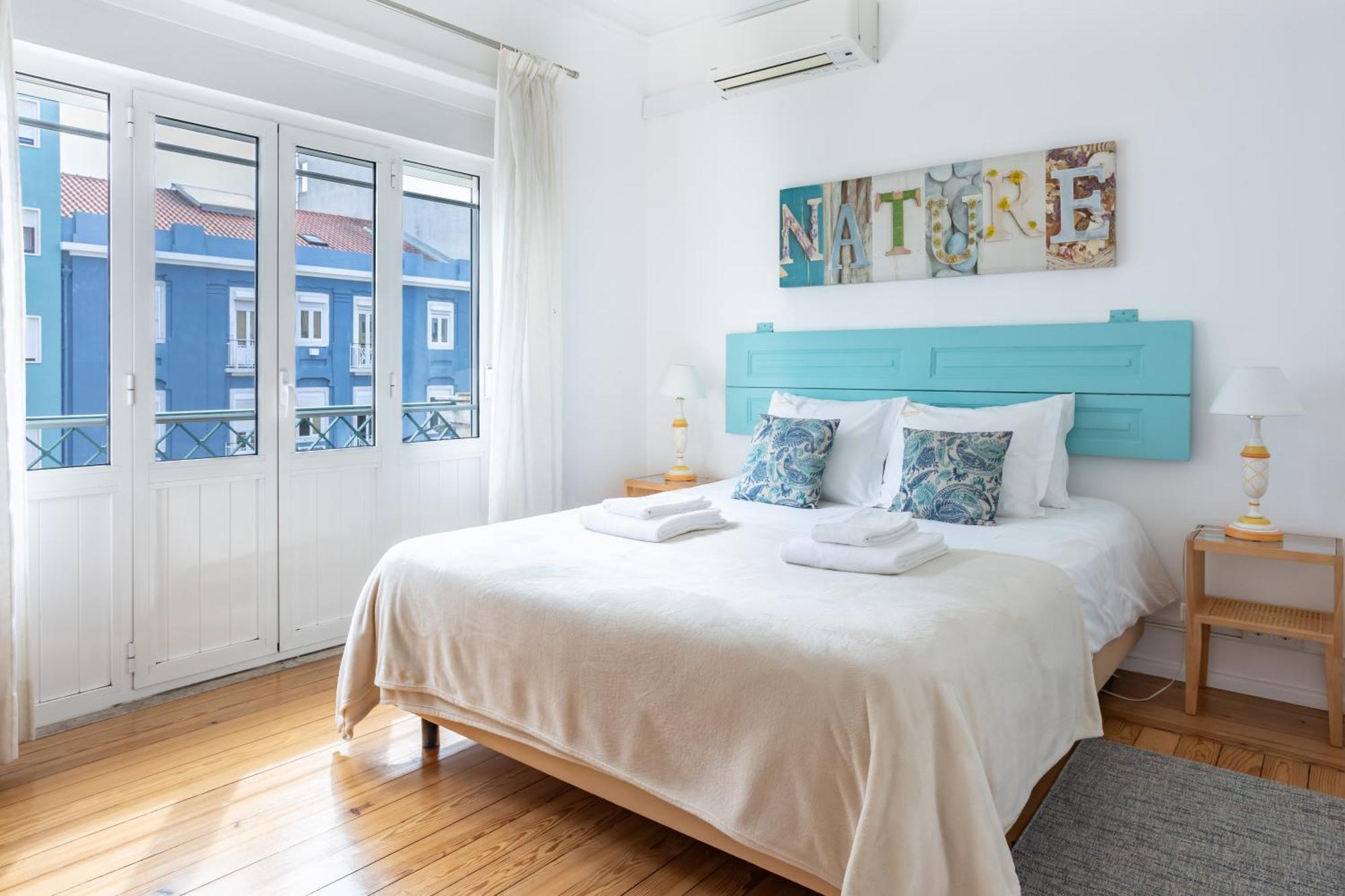 Appartement 140m² 4 Slaapkamer, 2 Privé Badkamer In Sao Joao De Deus Lissabon