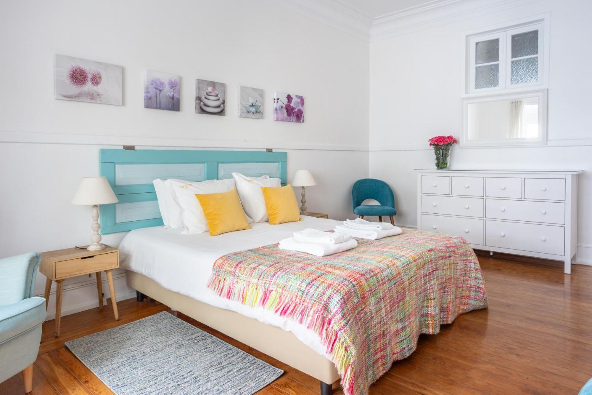 140m² 4 Slaapkamer, 2 Privé Badkamer In Sao Joao De Deus Appartement *