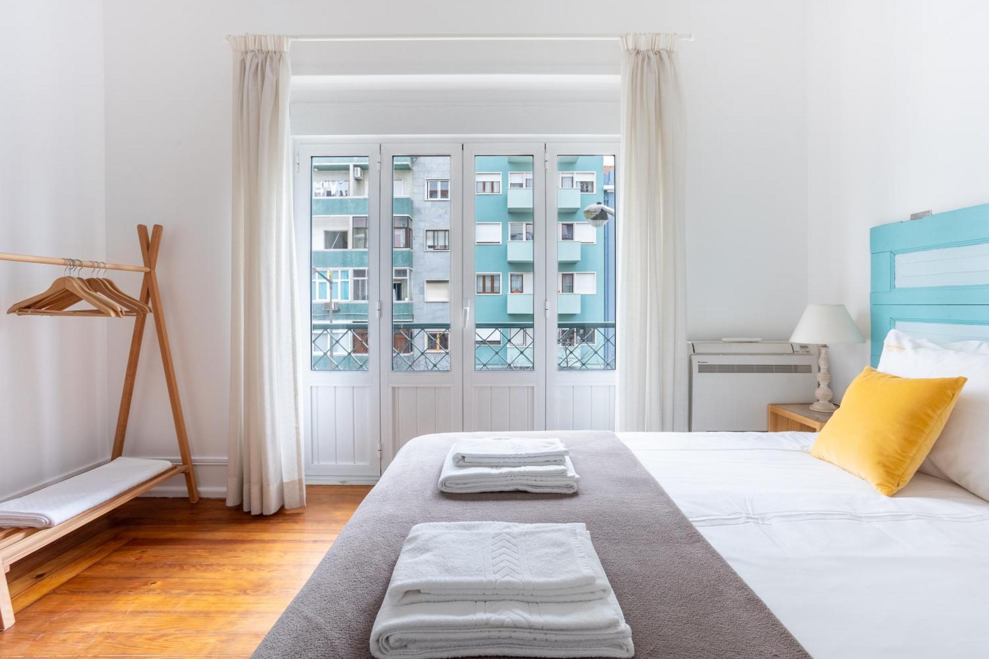 Appartement 140m² 4 Slaapkamer, 2 Privé Badkamer In Sao Joao De Deus *