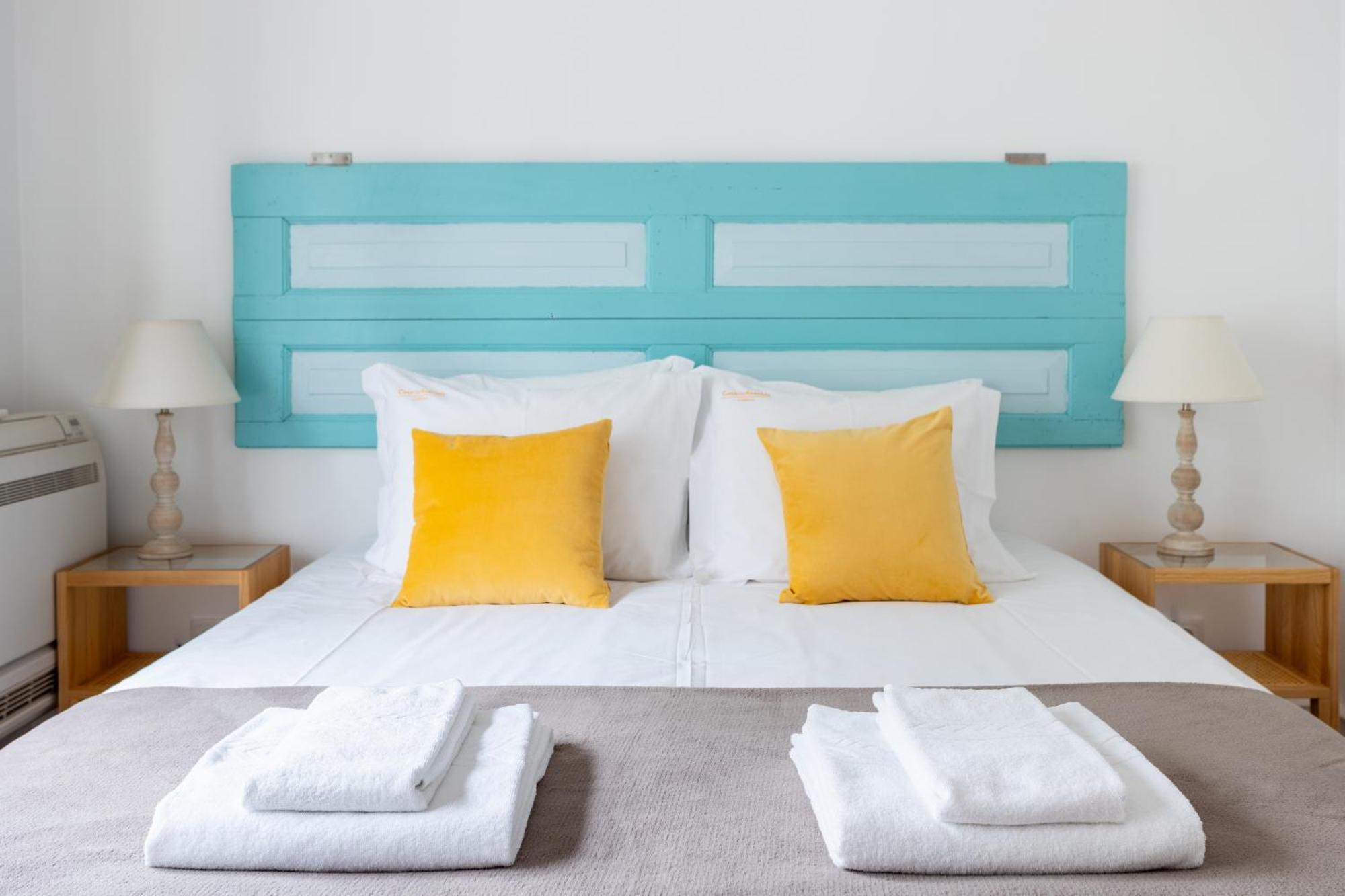 140m² 4 Slaapkamer, 2 Privé Badkamer In Sao Joao De Deus Appartement